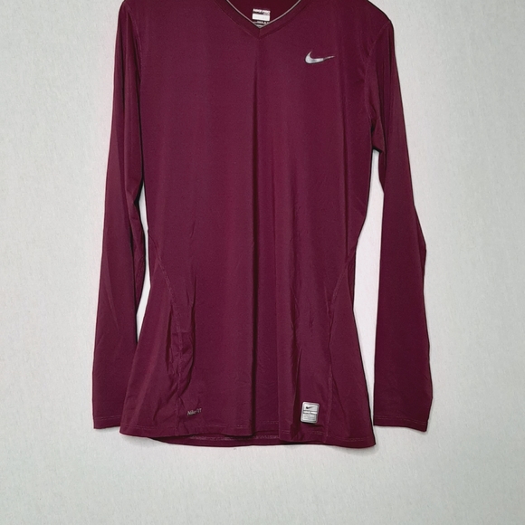 Nike pro athletic shirt - Picture 9 of 10